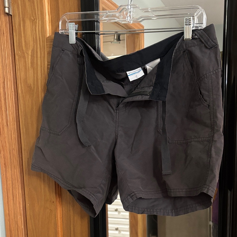 Columbia Women's Dark Gray Cargo Shorts